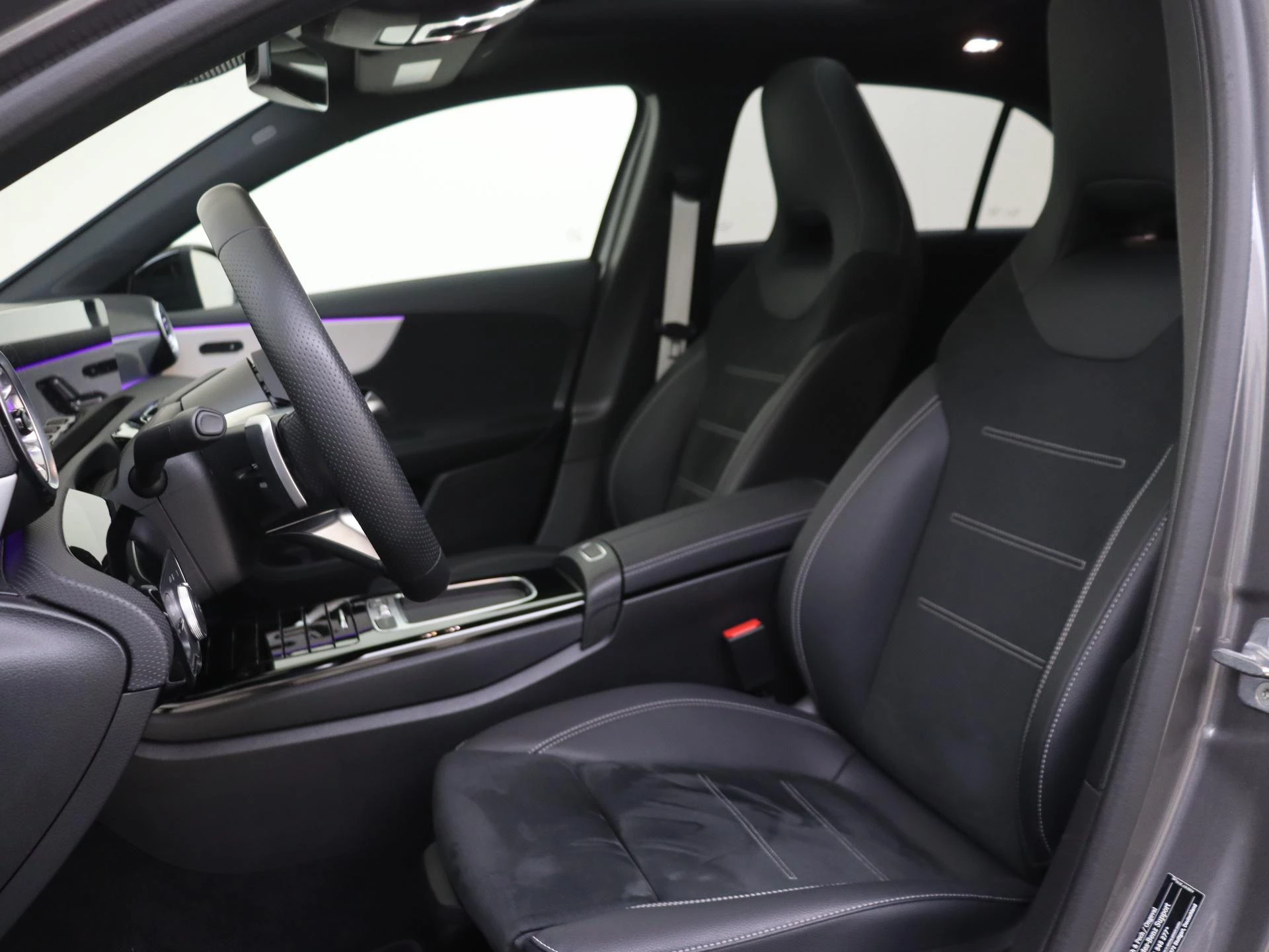 Mercedes-Benz-A-Klasse-image-13