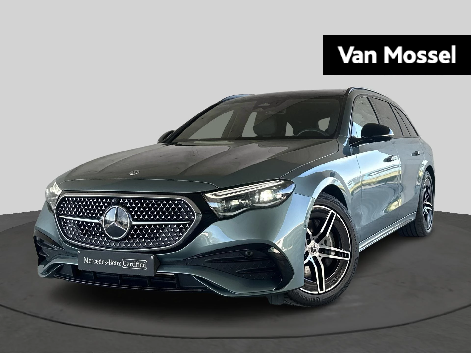 Mercedes-Benz-Classe E-image-0