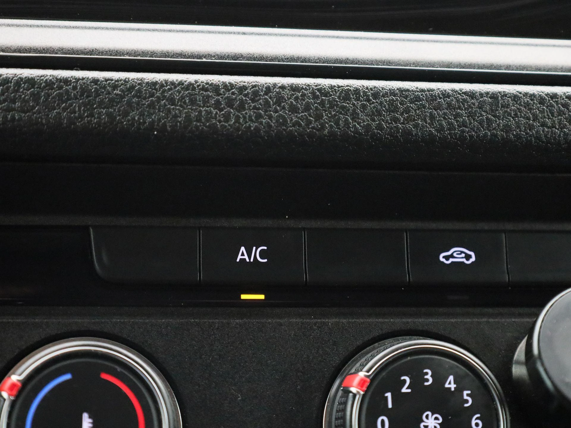 Volkswagen-Crafter-image-23