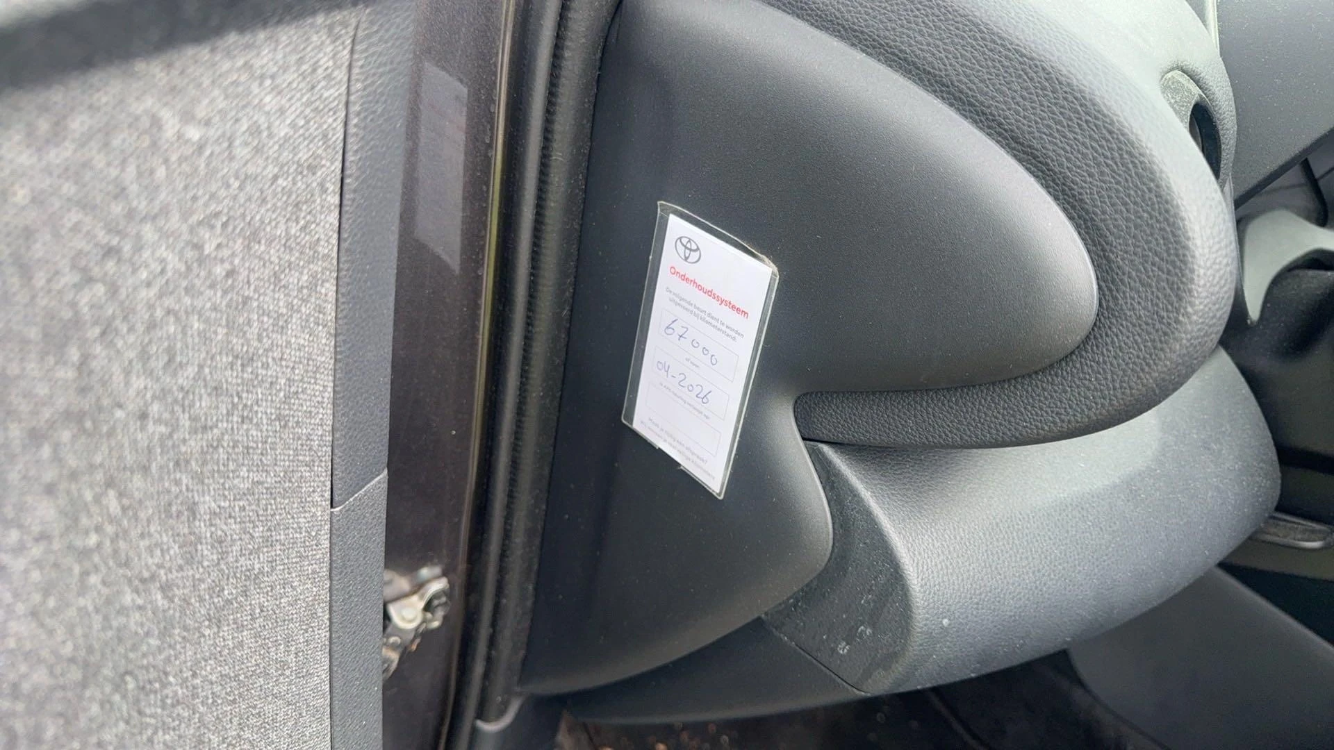 Toyota-Yaris-image-4