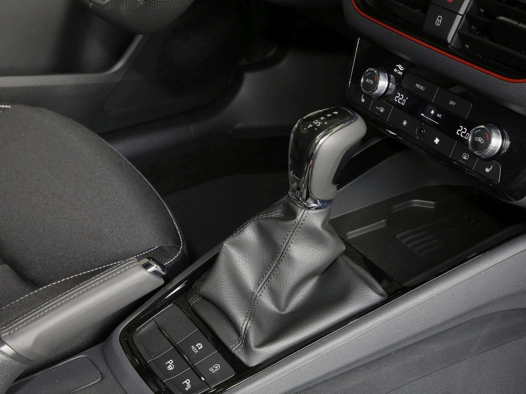 Škoda Kamiq Monte Carlo 1.5 UPE 44.560 AHK Infotain
