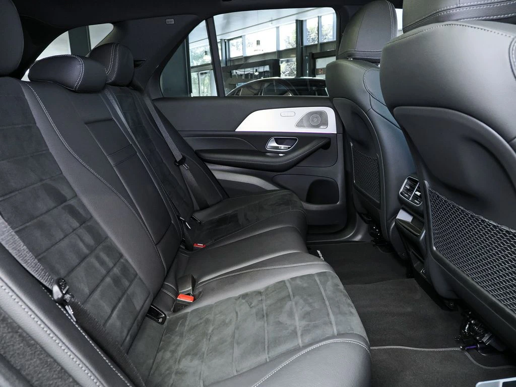 Mercedes-Benz-GLE 450 d-image-13