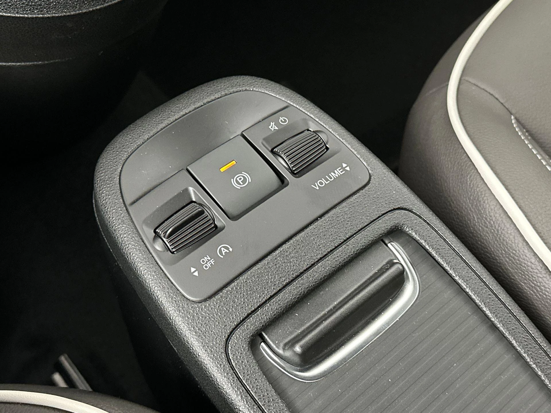 Fiat 500C 1.0 Hybrid La Prima