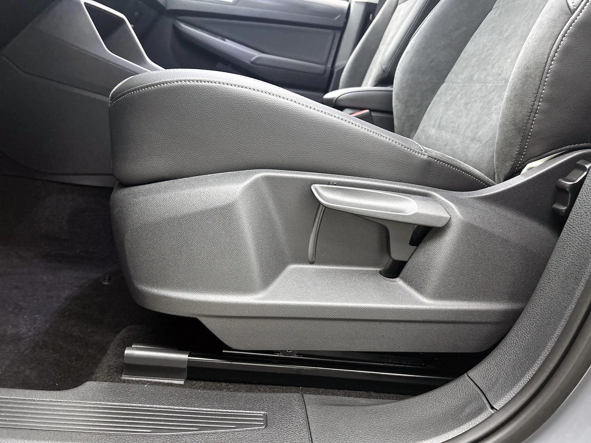 Volkswagen Caddy Kombi Limited Edition 115 PK