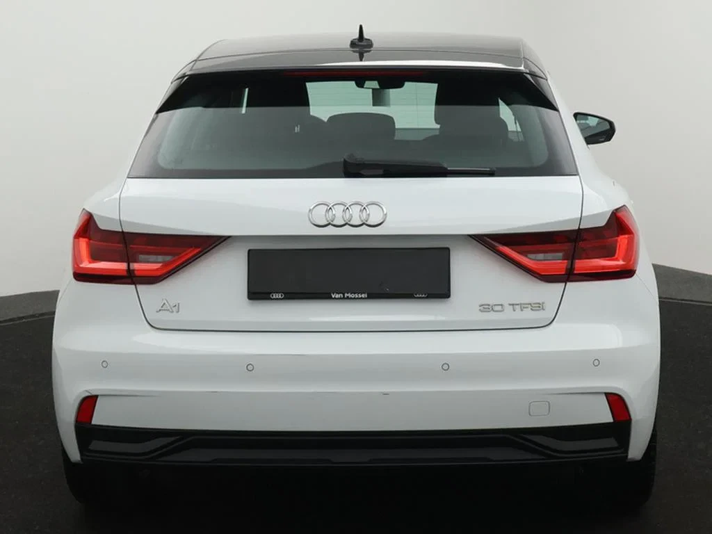 Audi-A1 Sportback-image-3