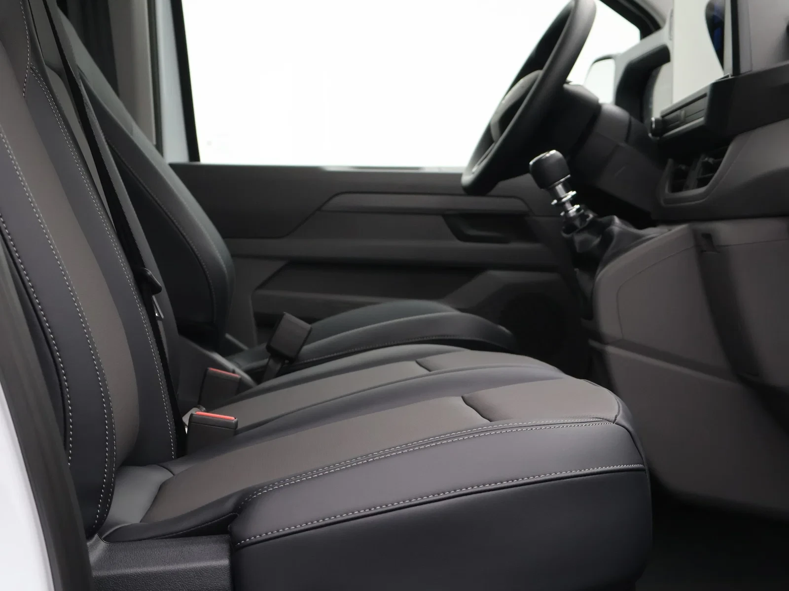 Volkswagen Transporter T7 32 Fou Swb Transporter Bestelwagen 2.0TDI 110pk 6v FWD / DEMO