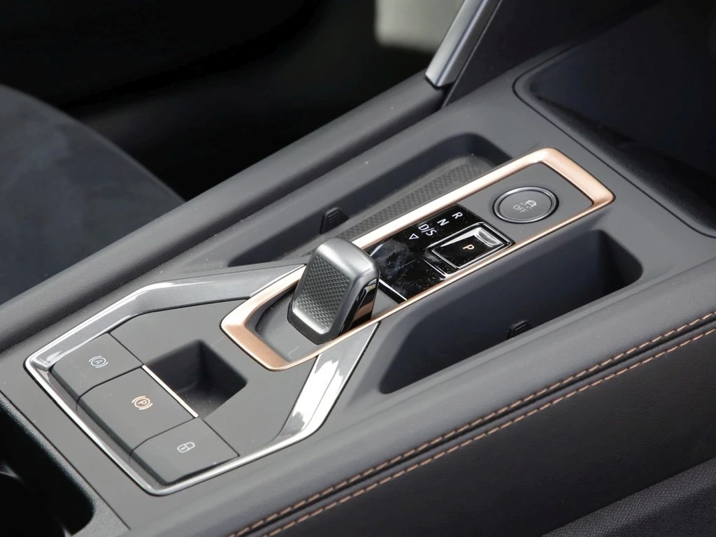 CUPRA Formentor VZ Black Ed. 2.0 TSI UPE 62.895 4Drive