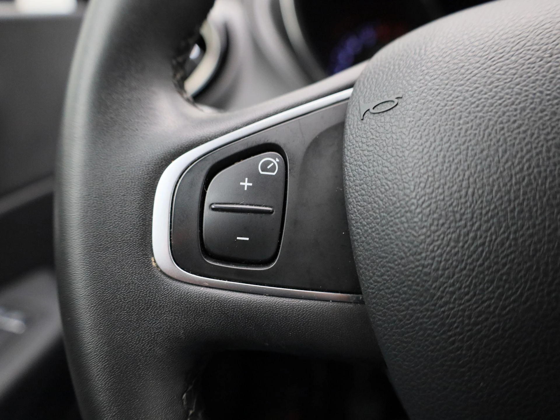 Renault-Captur-image-16