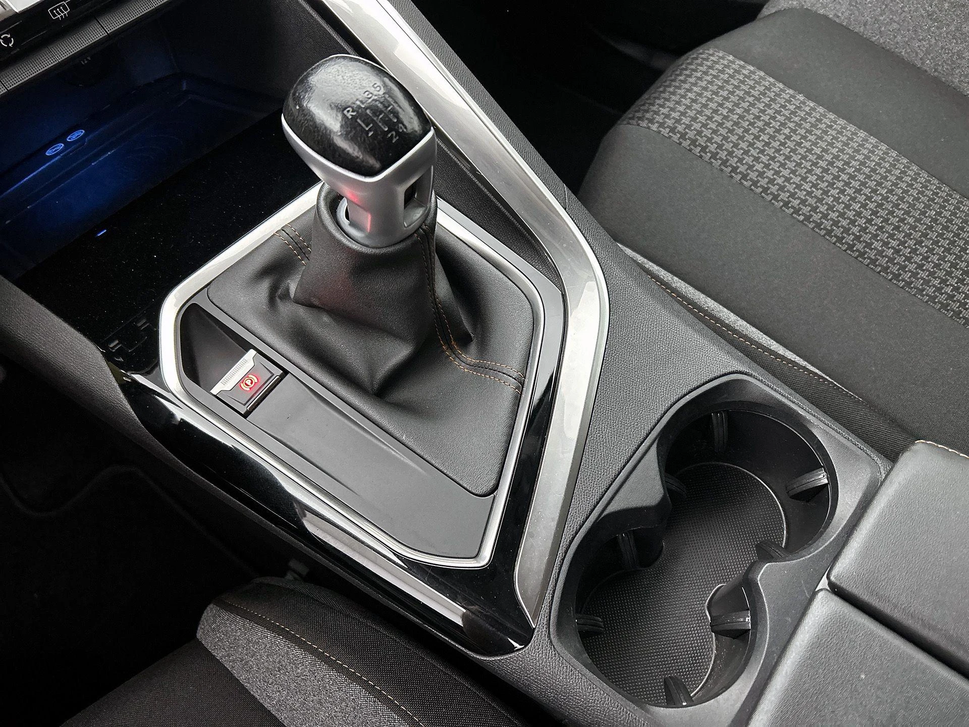 Peugeot-5008-image-27