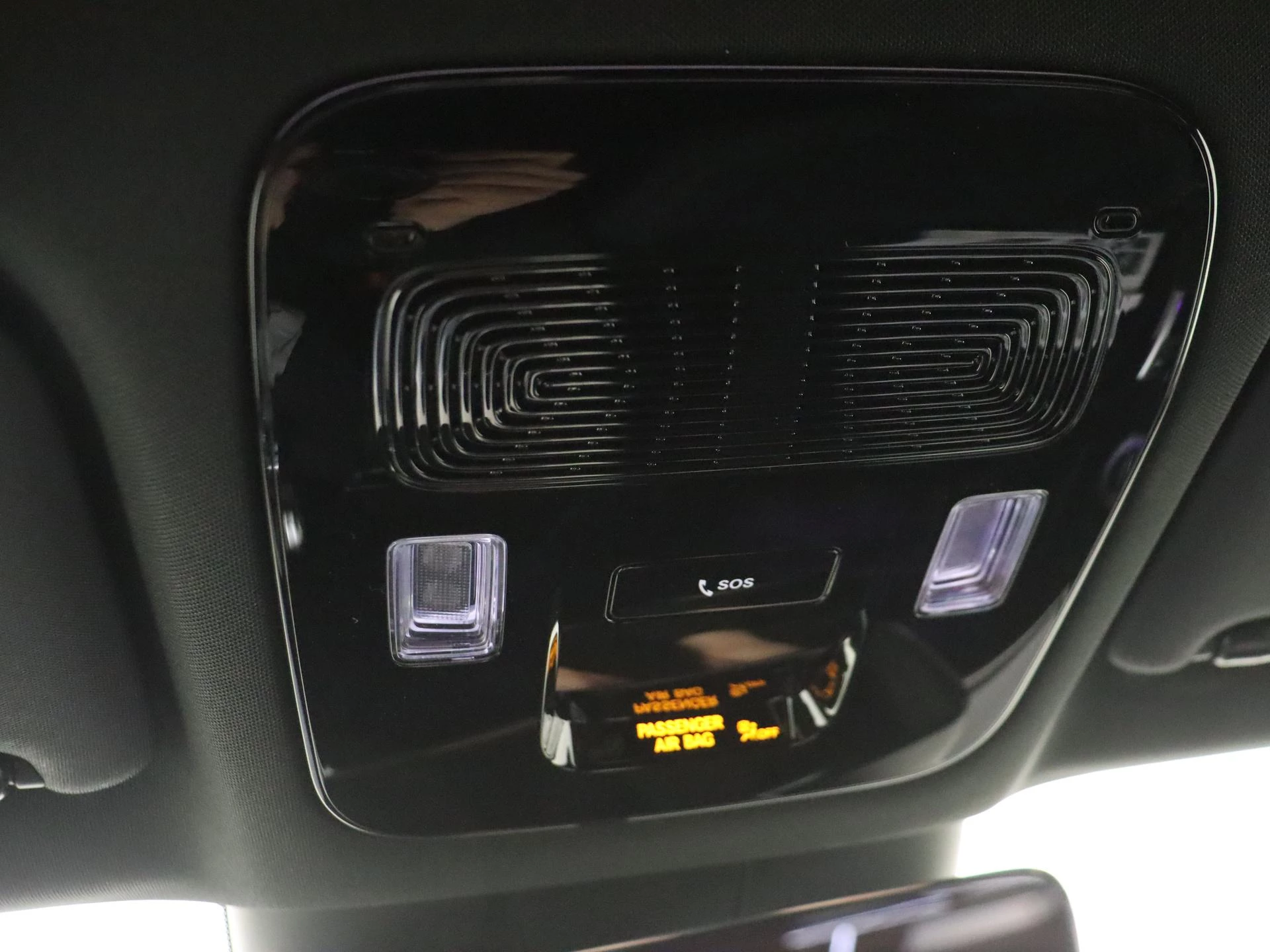 Mercedes-Benz-CLA-image-26