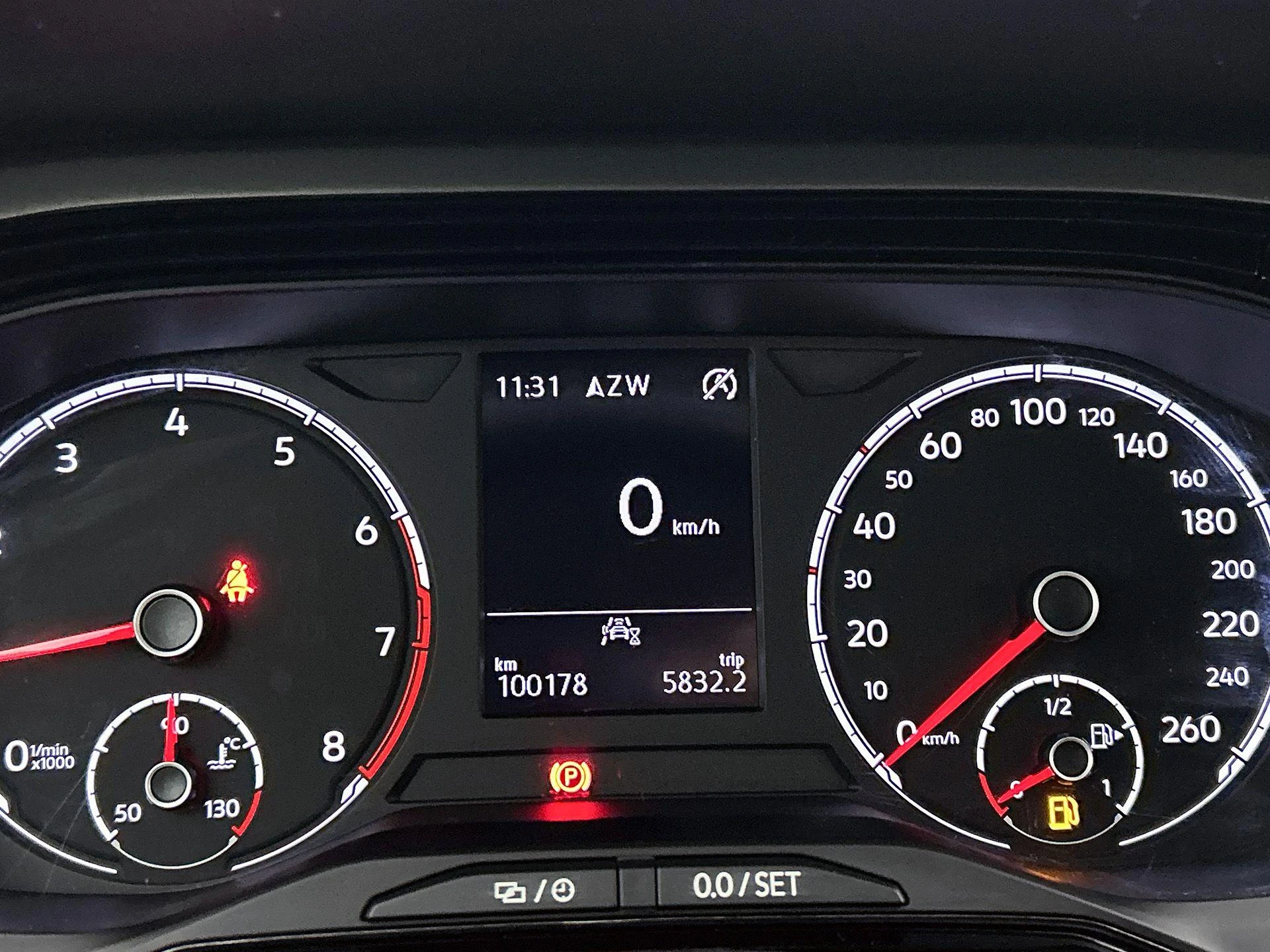 Volkswagen-Polo-image-11