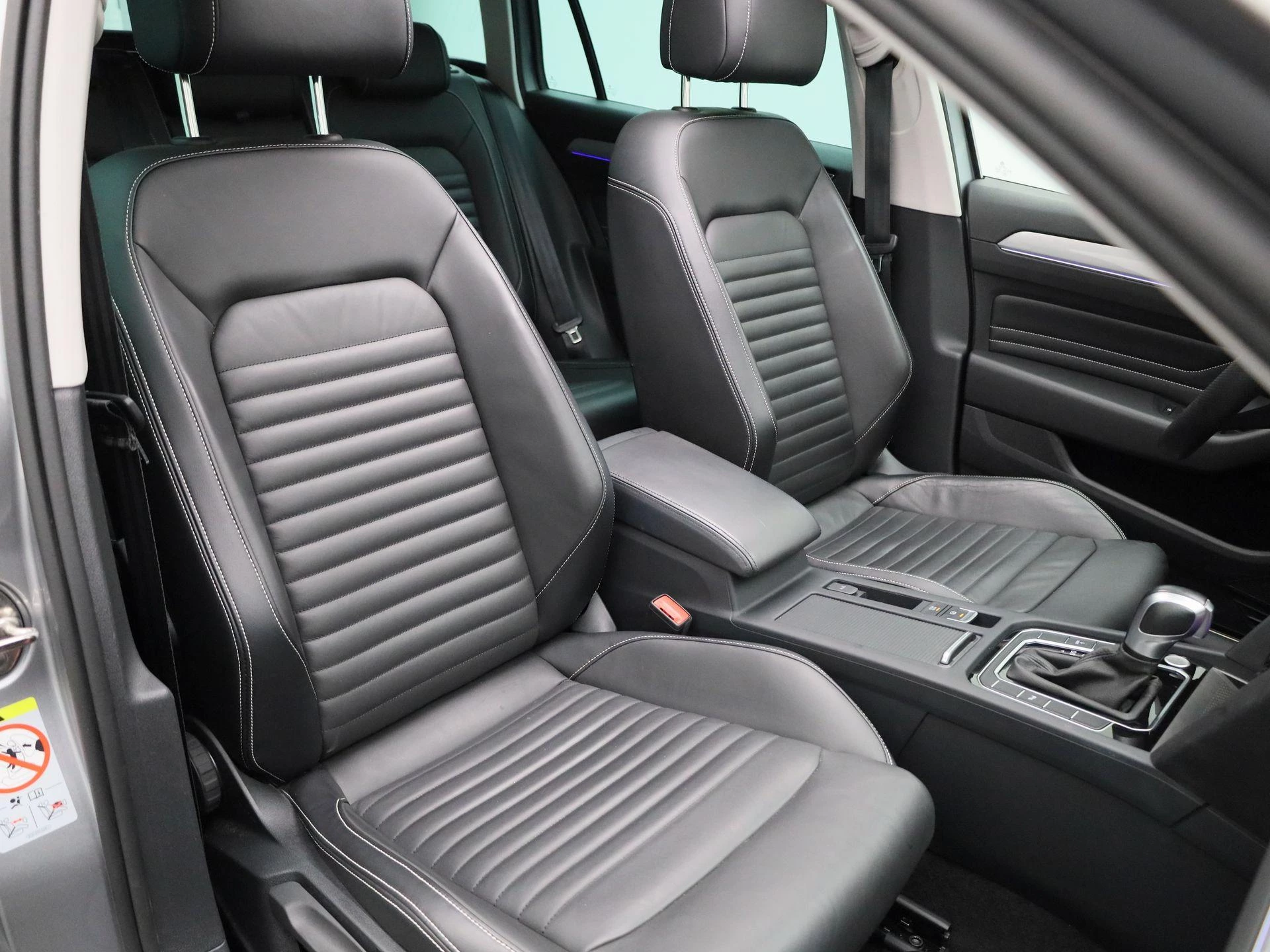 Volkswagen-Passat-image-47