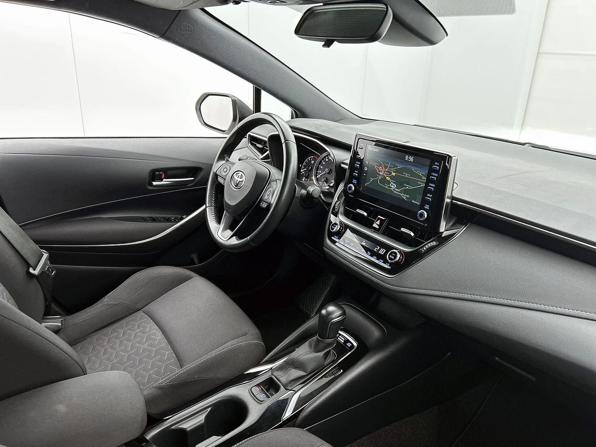 Toyota-Corolla Touring Sports-image-16