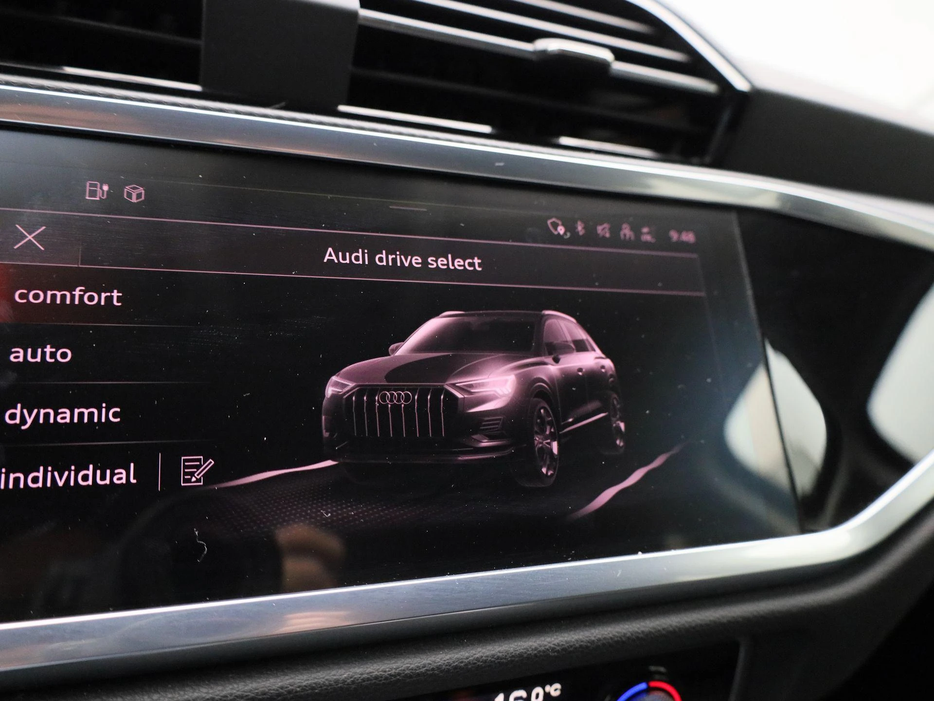 Audi-Q3-image-23