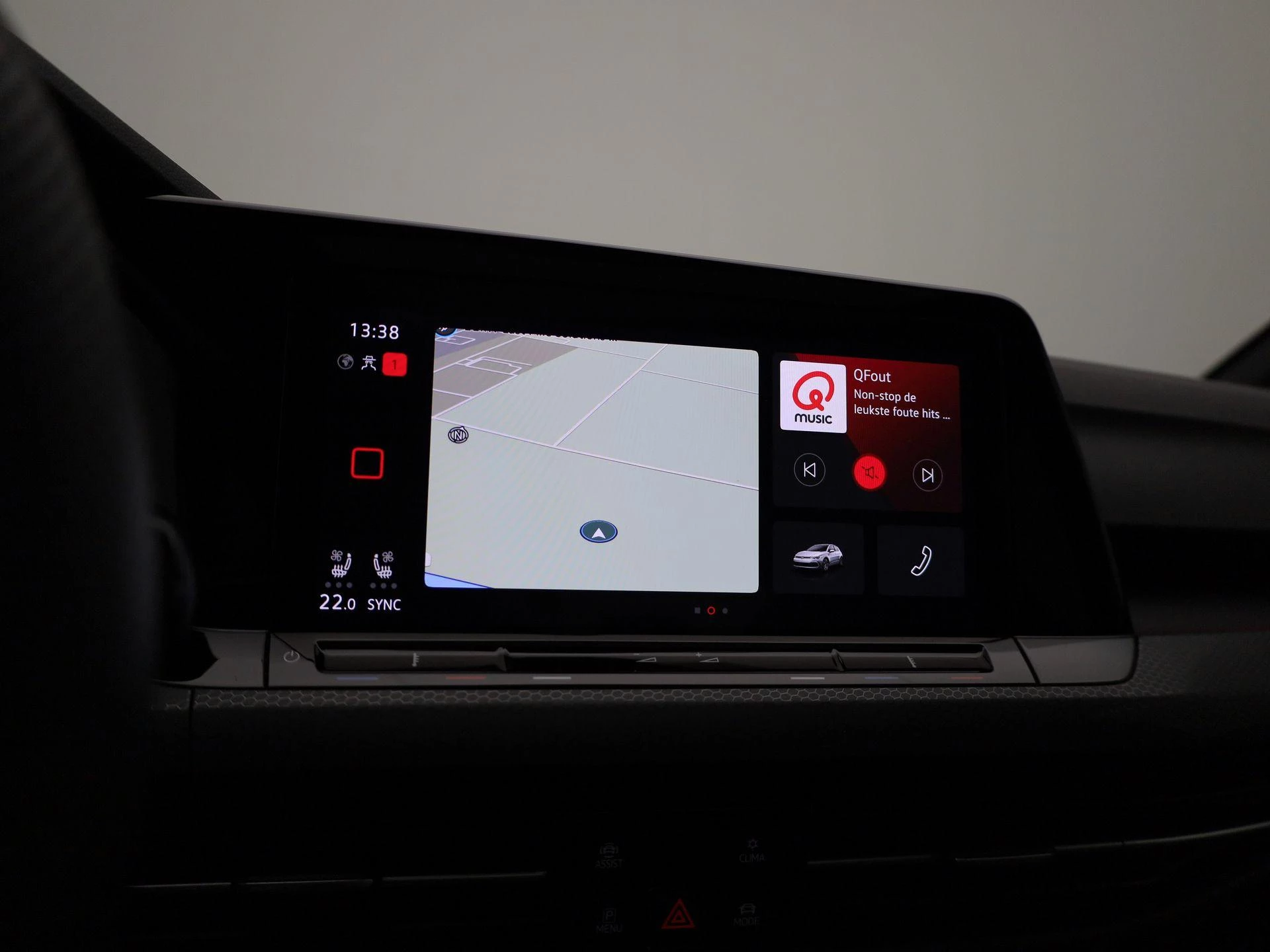 Volkswagen-Golf-image-14