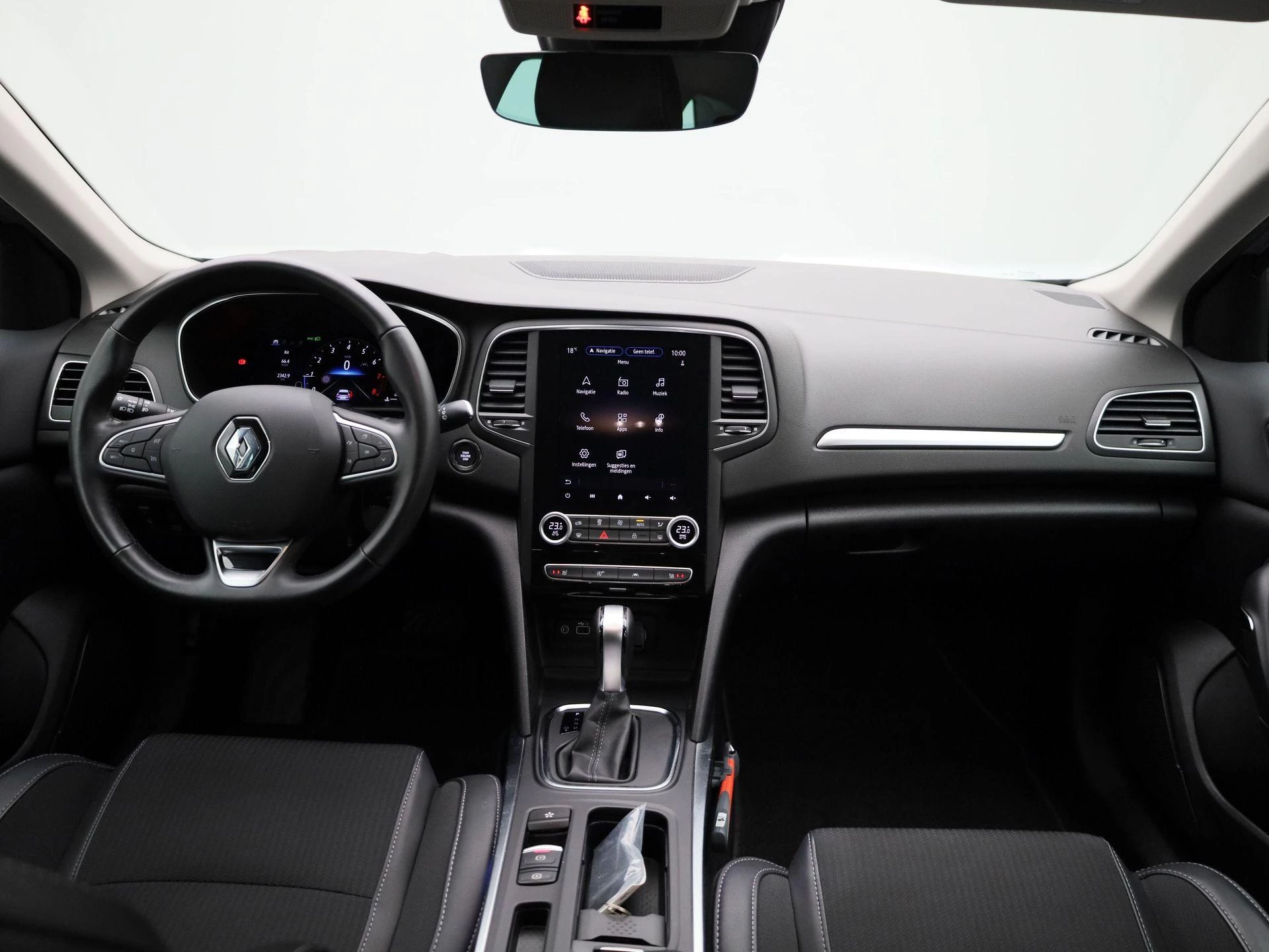 Renault-Mégane Estate-image-33