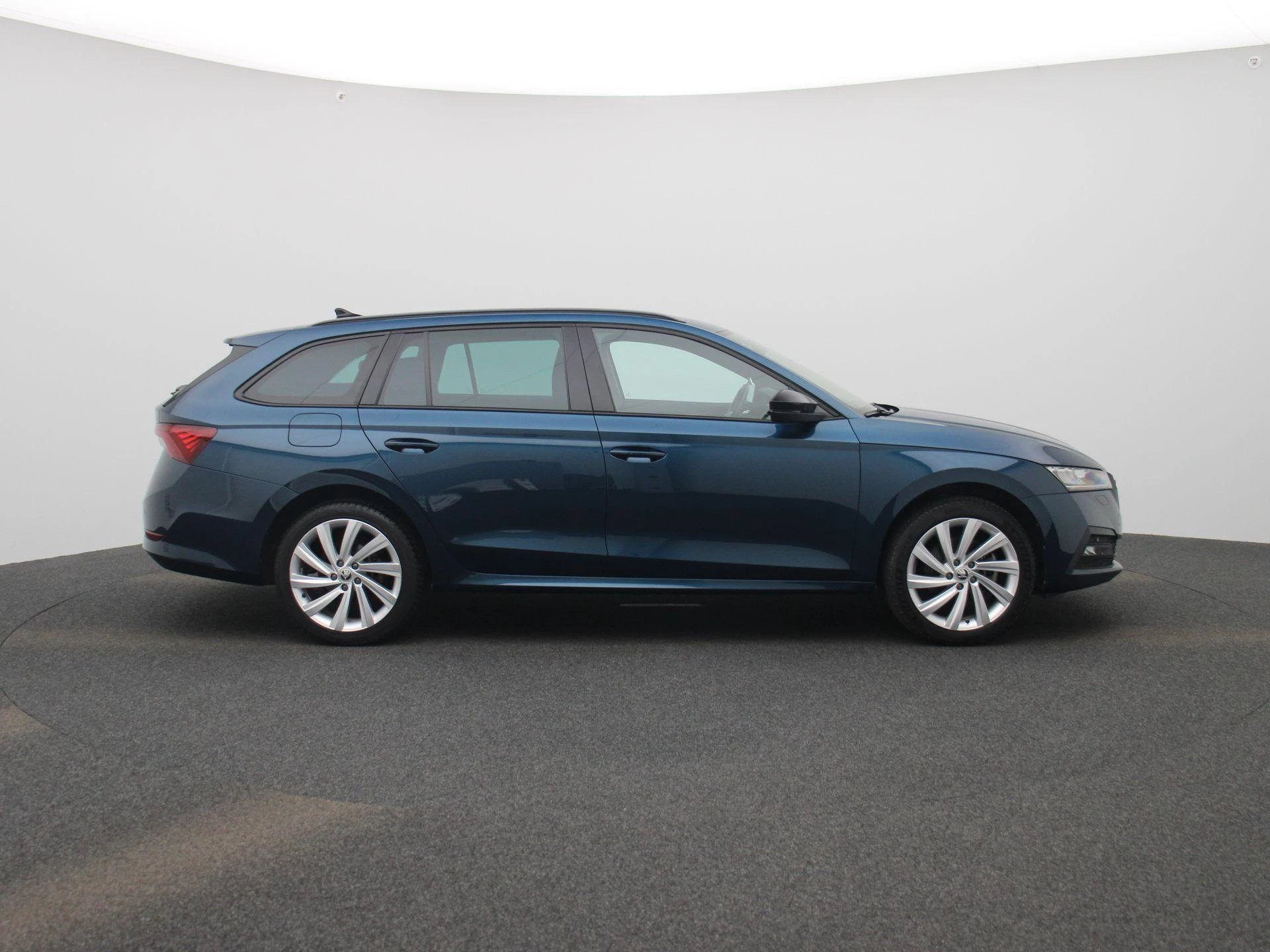 Škoda Octavia Combi 1.4 TSI PHEV 150kW DSG6 Ambition