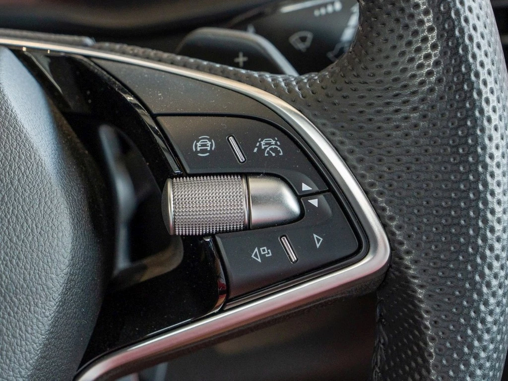 Škoda Karoq 1.5TSI DSG Sportline Navi/ACC