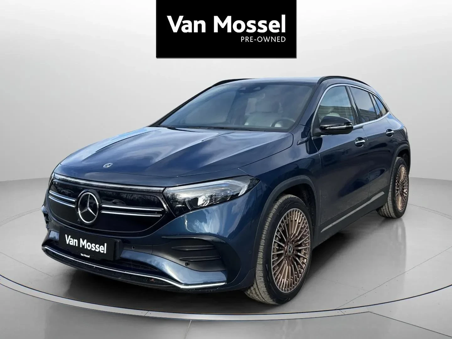 Mercedes-Benz-EQA-image-0