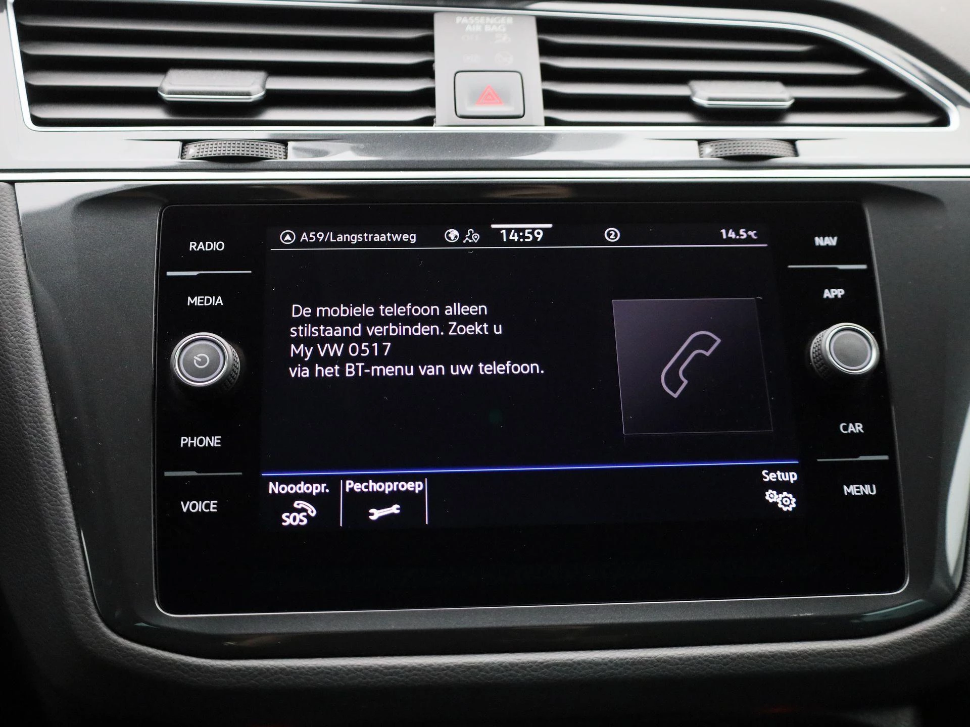 Volkswagen-Tiguan-image-26