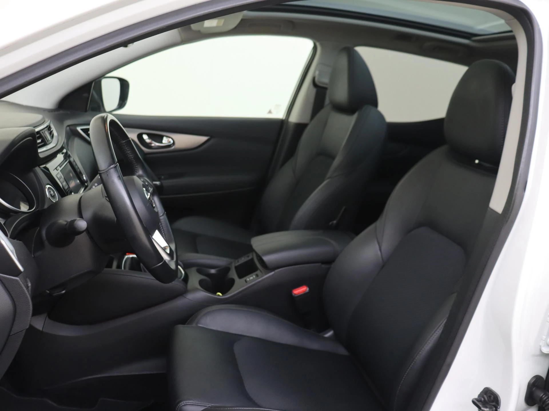 Nissan-QASHQAI-image-10