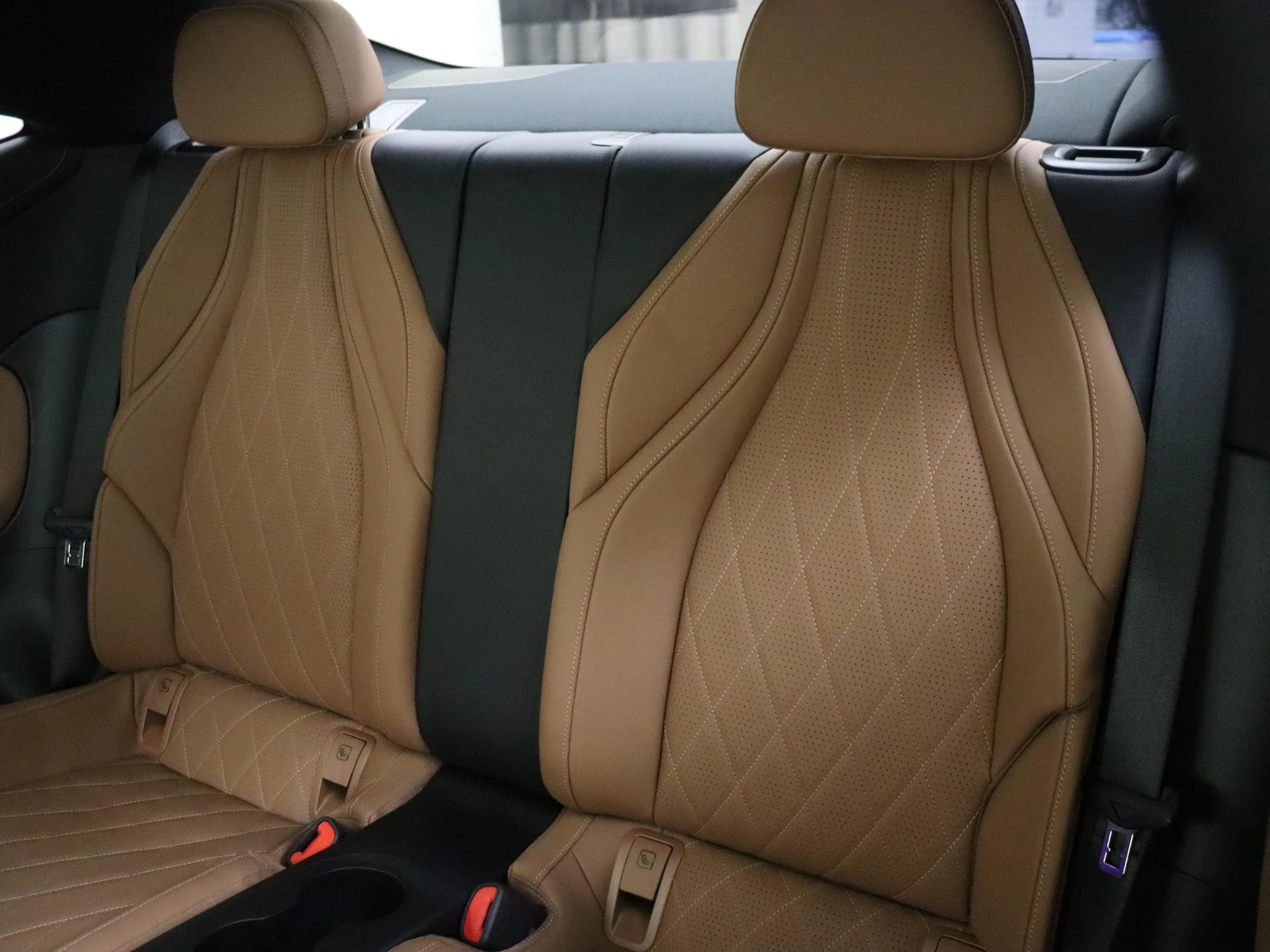 Mercedes-Benz-CLE-image-17