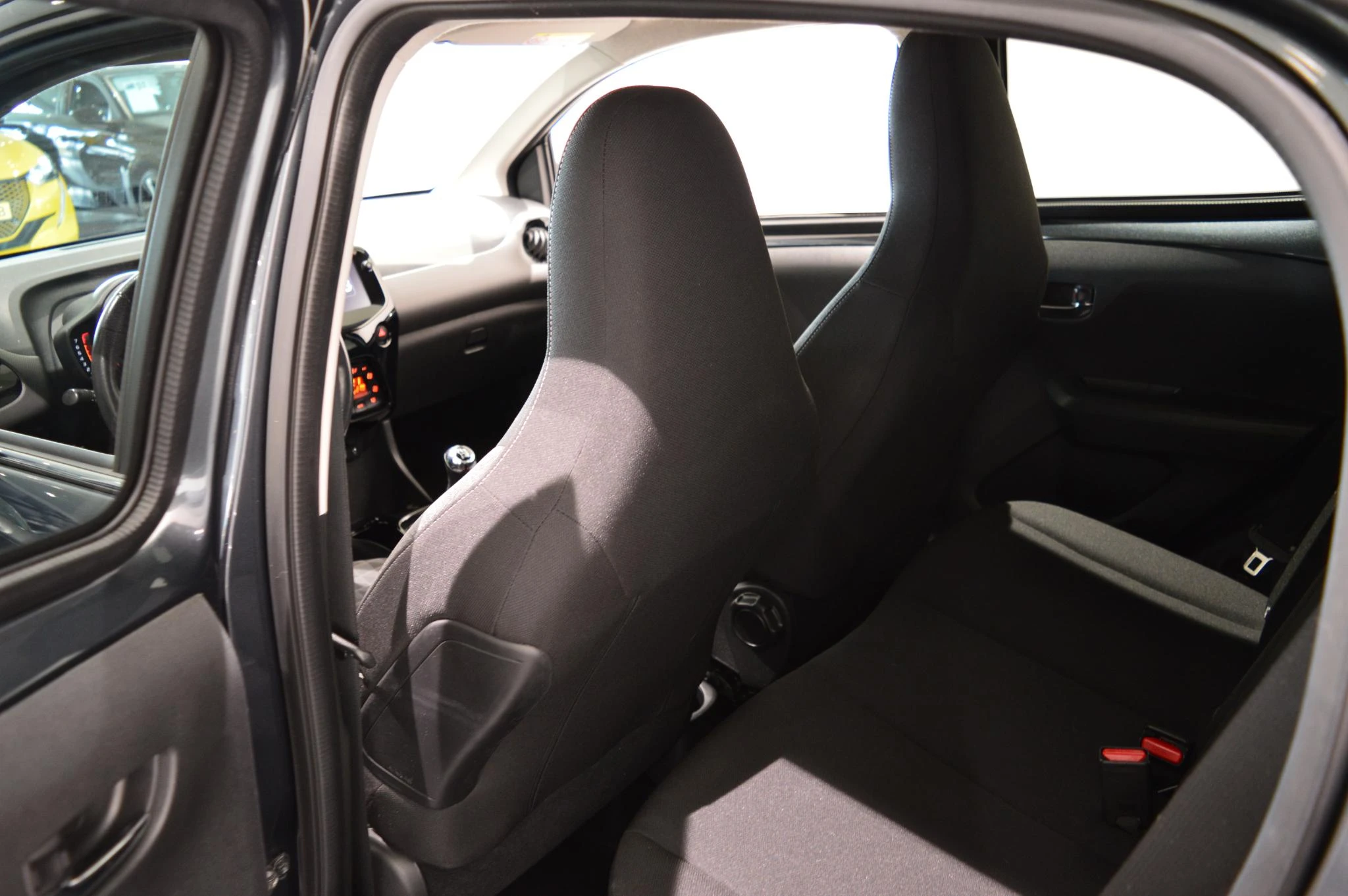 Peugeot-108-image-10