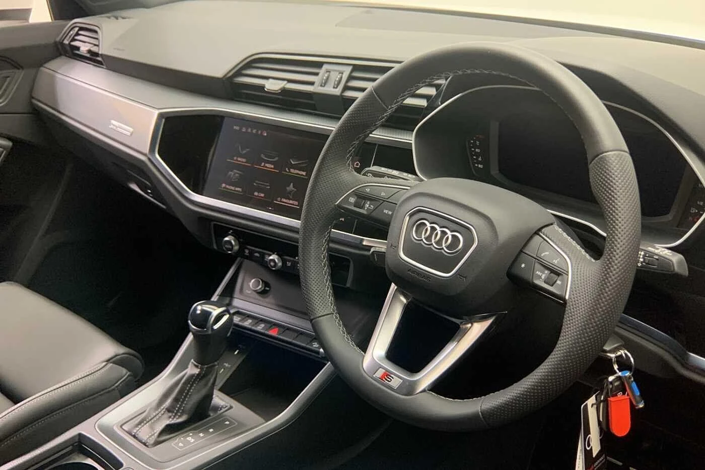 Audi-Q3-image-5