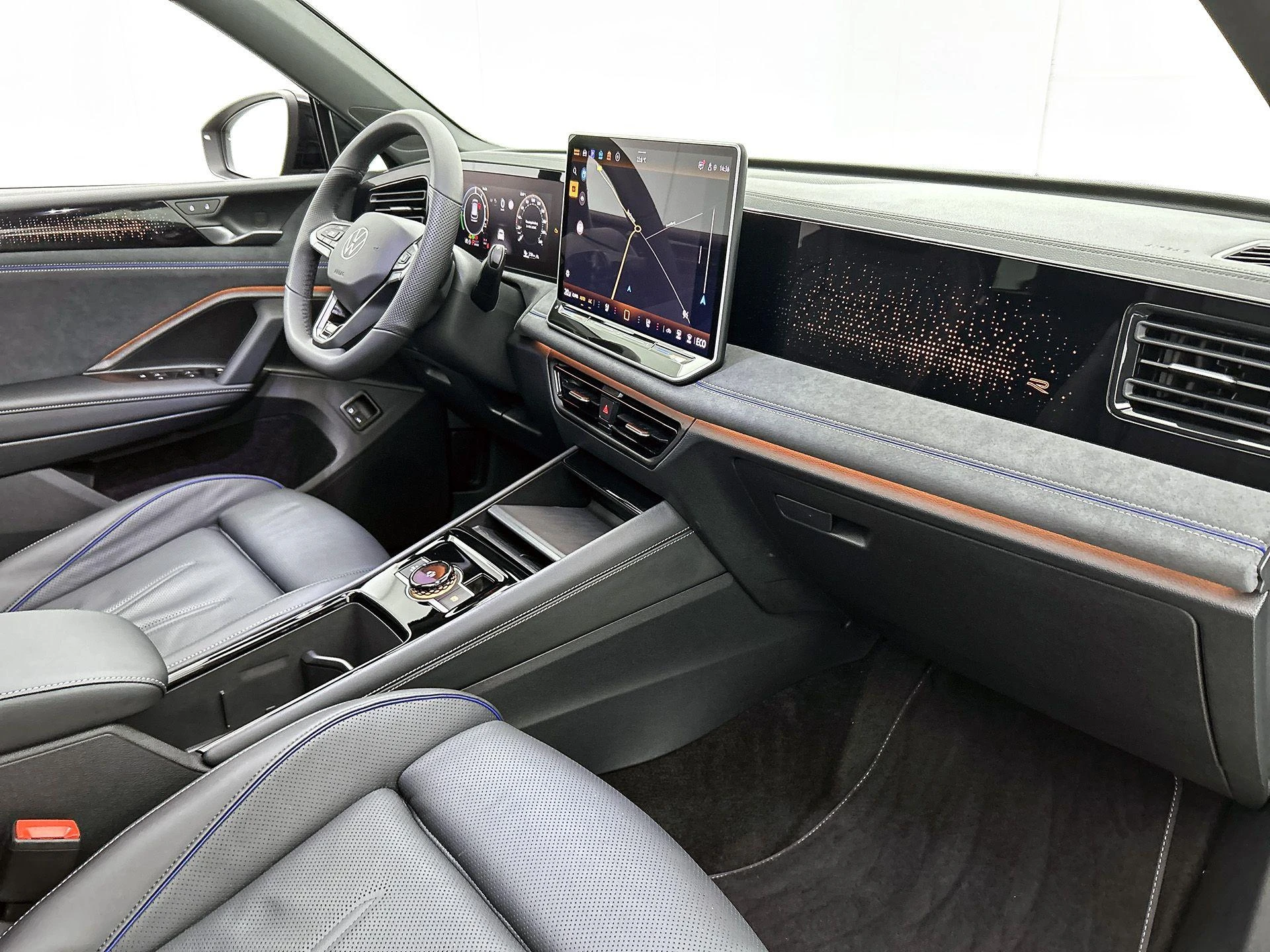 Volkswagen-Tiguan-image-24