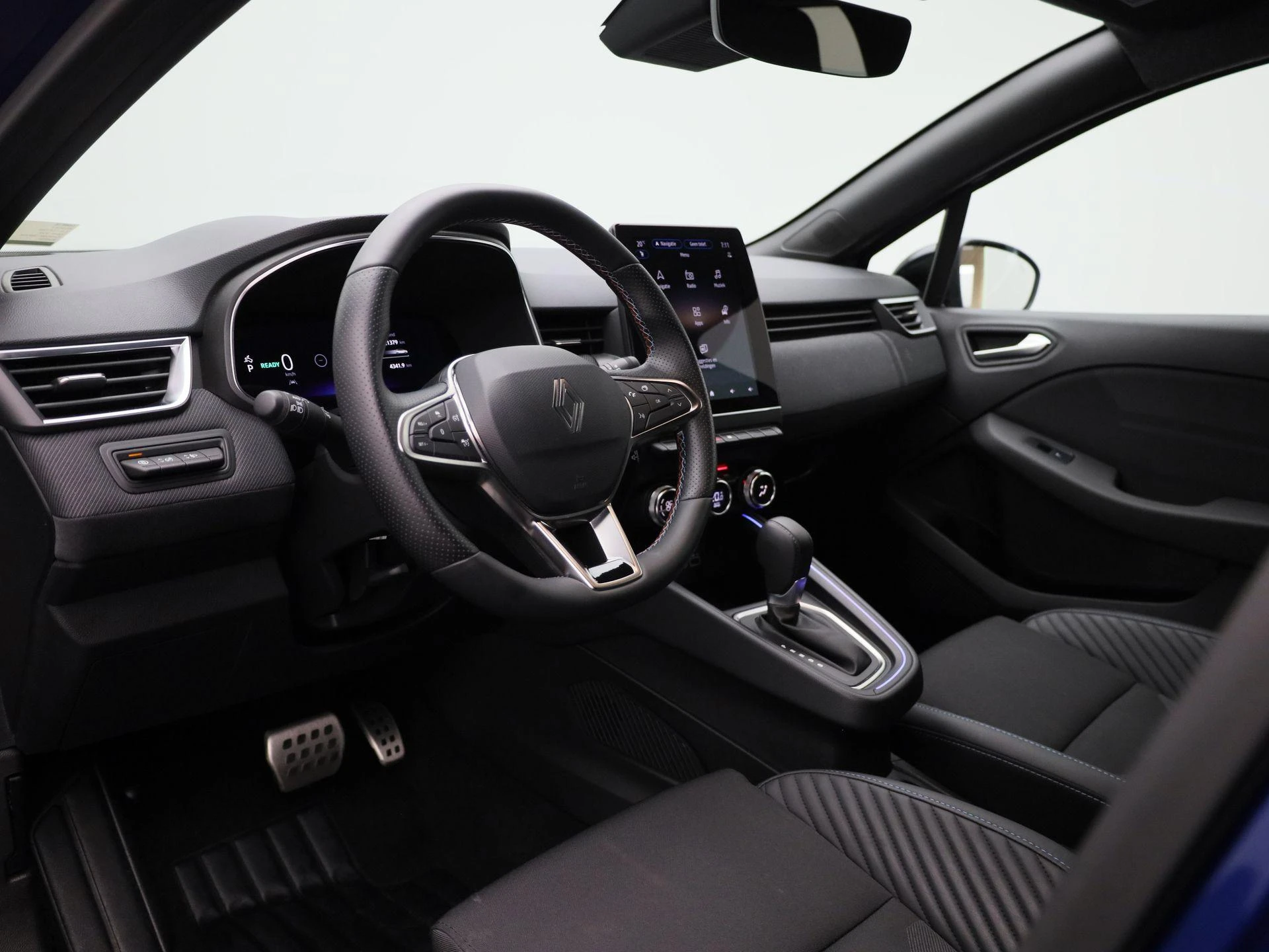 Renault-Clio-image-30