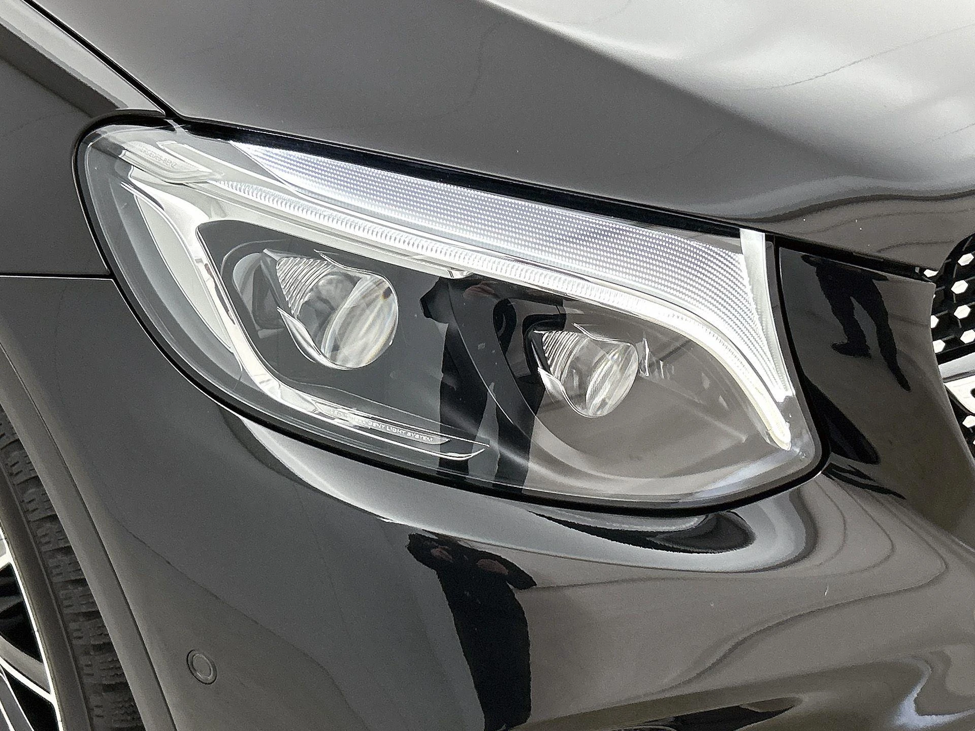 Mercedes-Benz-GLC-image-31