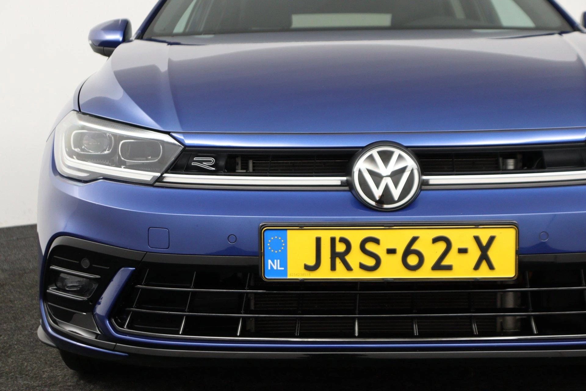 Volkswagen-Polo-image-9