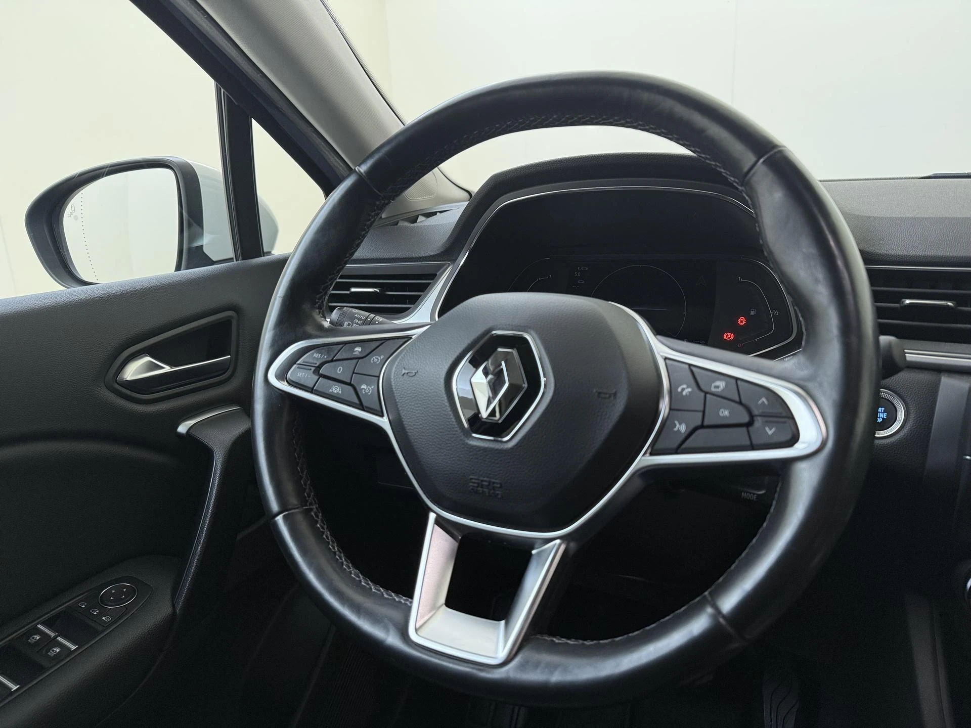 Renault-Captur-image-9