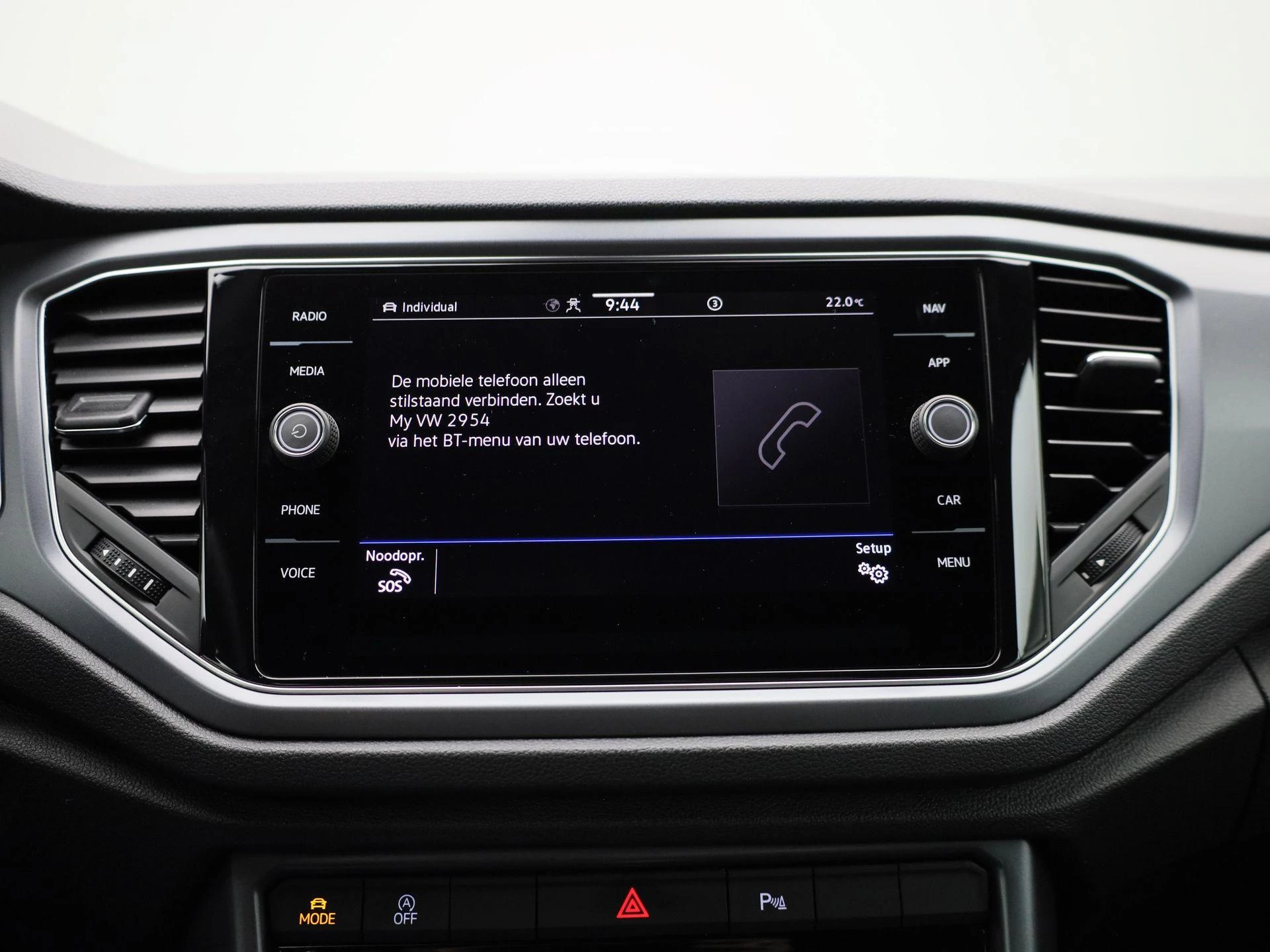 Volkswagen-T-Roc-image-26