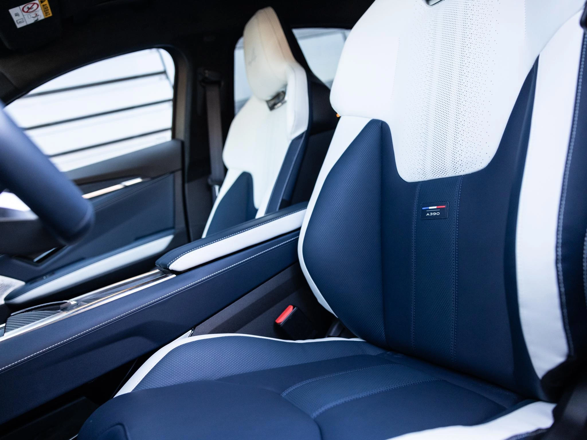 Alpine-A390-image-35