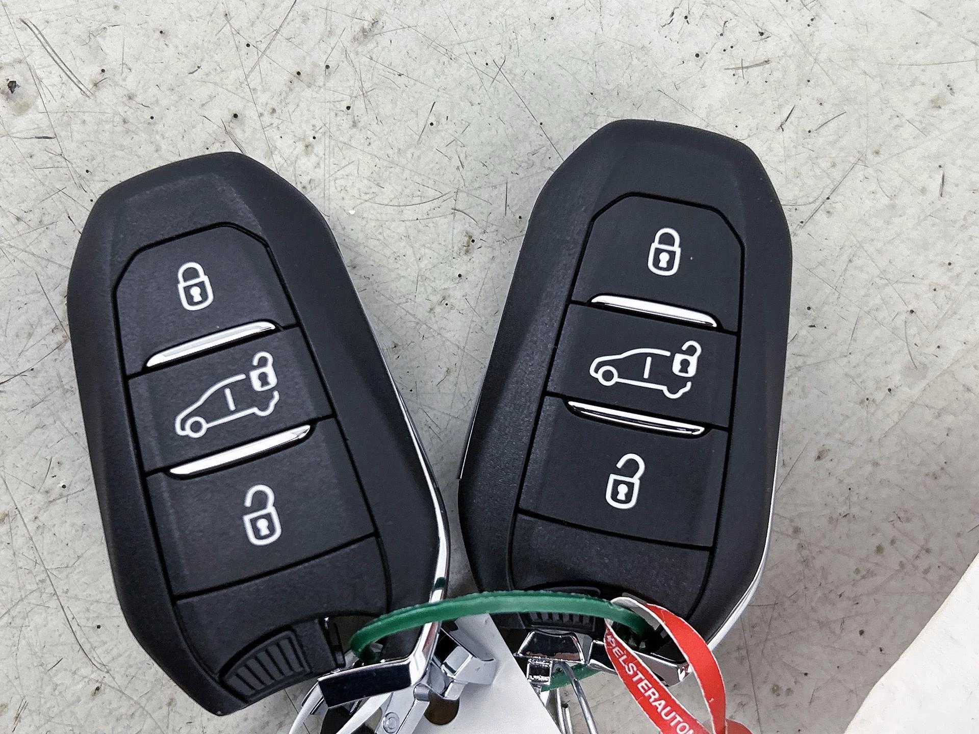 Opel-Vivaro-e-image-40