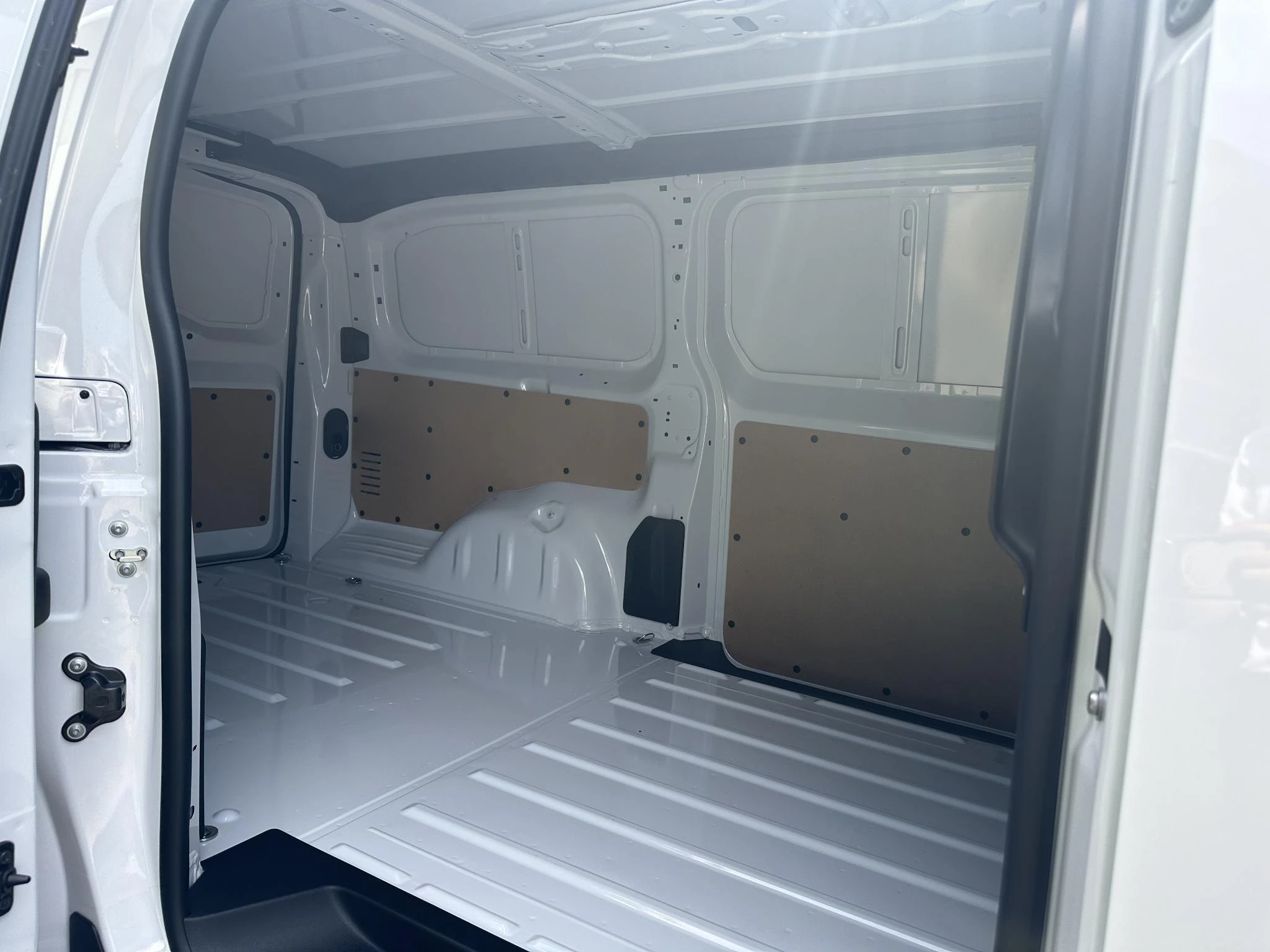 Peugeot-Expert-image-18