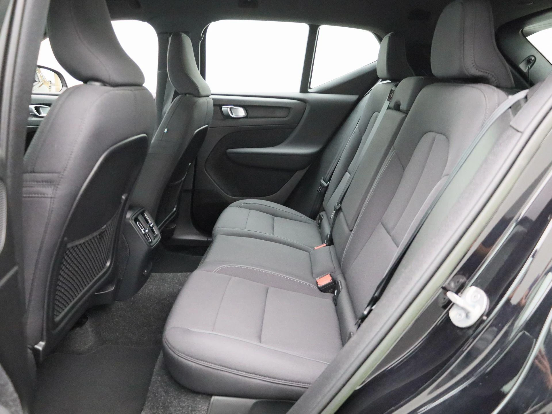 Volvo-XC40-image-10