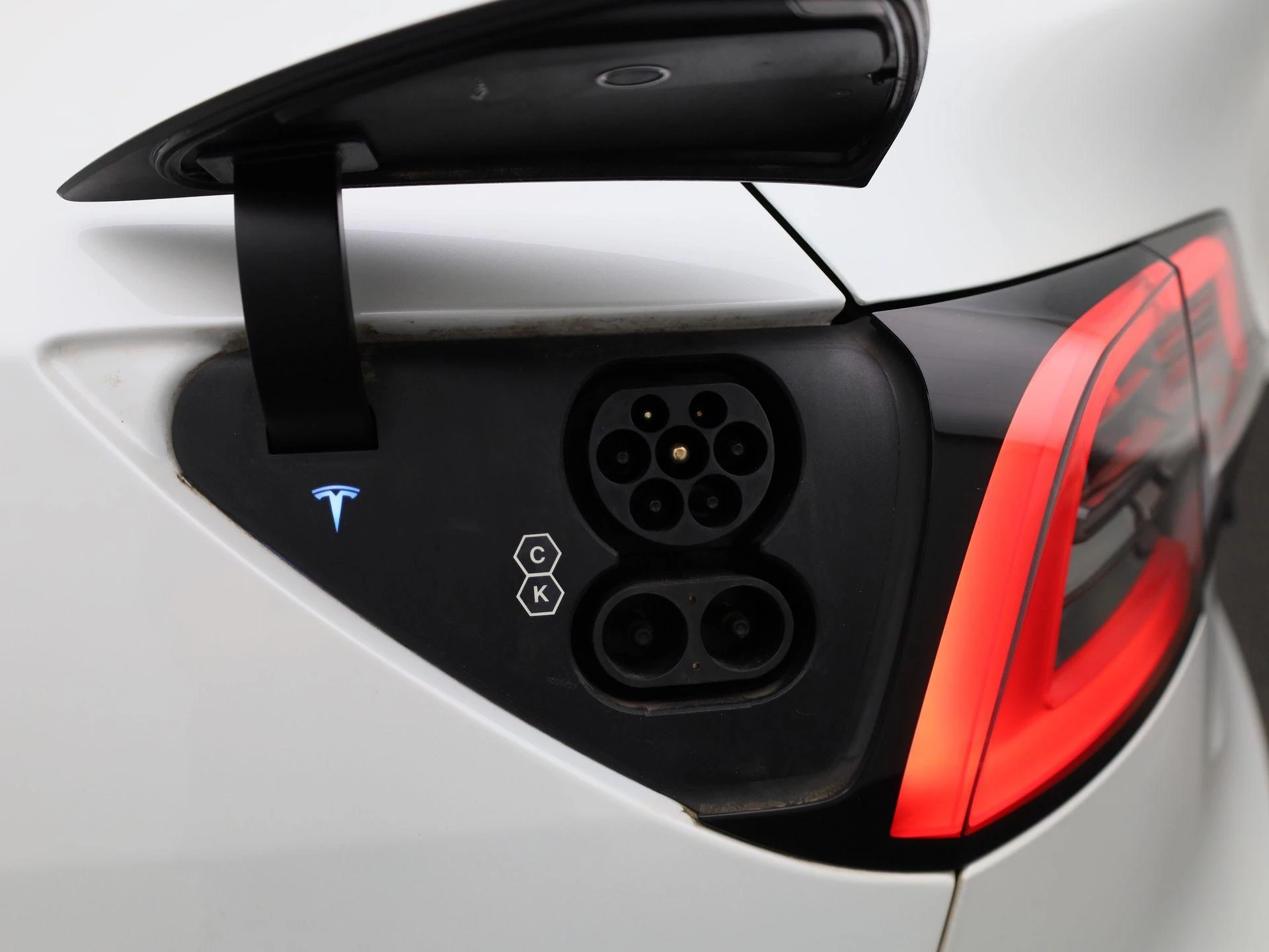 Tesla Model Y Long Range AWD 75 kWh