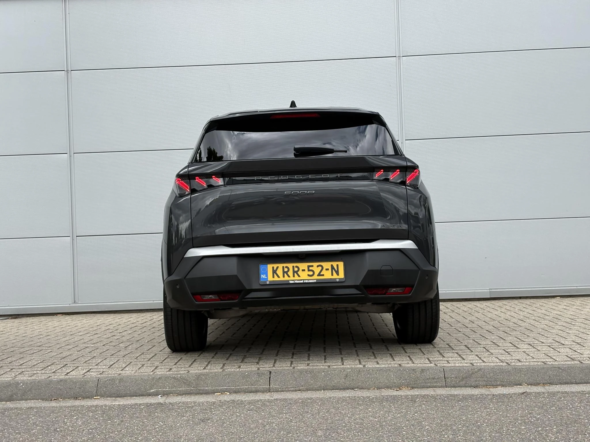 Peugeot-5008-image-4