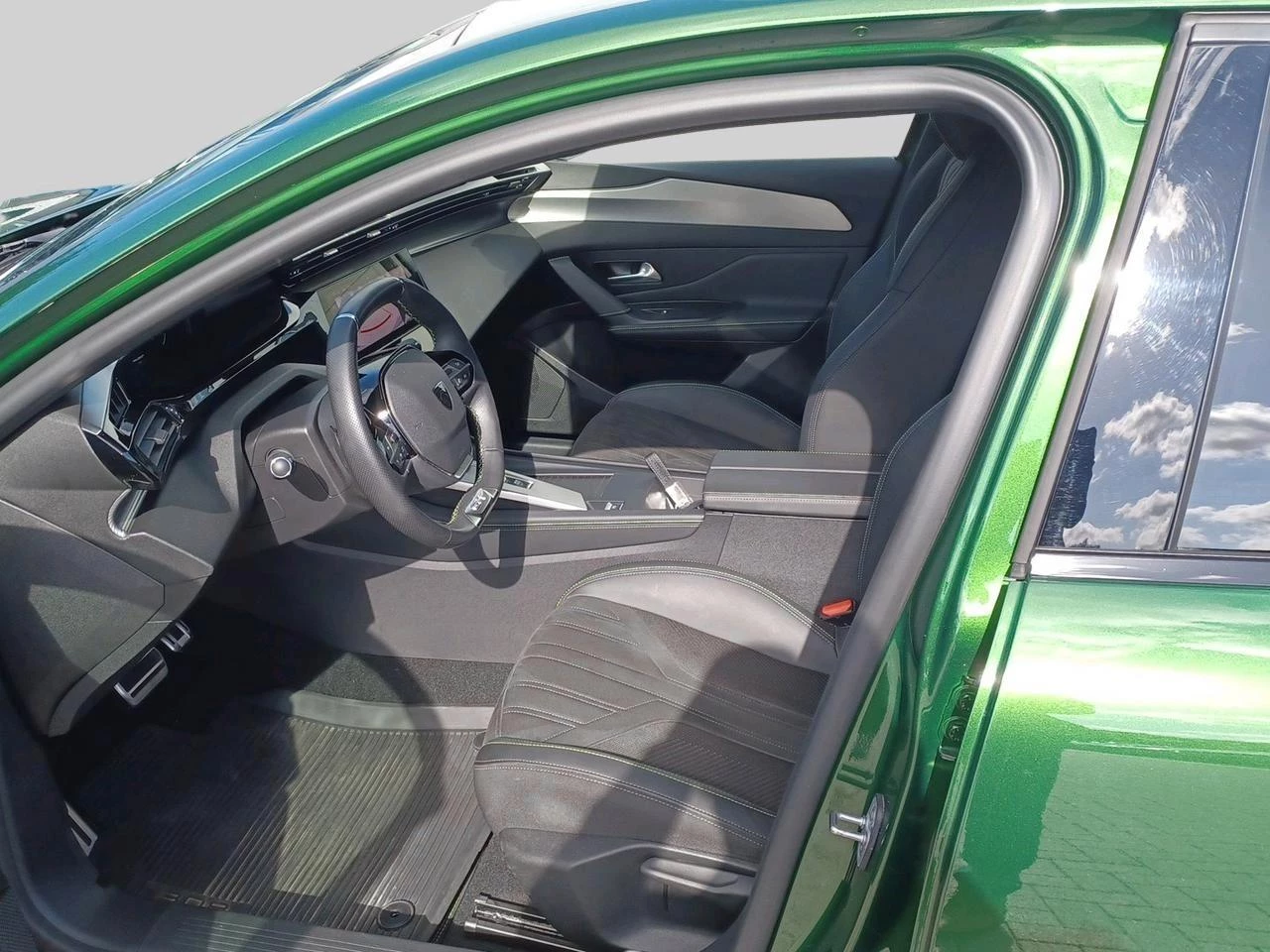 Peugeot-308-image-12