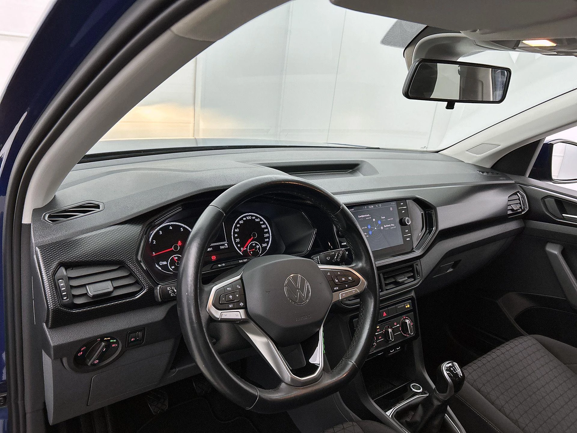 Volkswagen-T-Cross-image-16