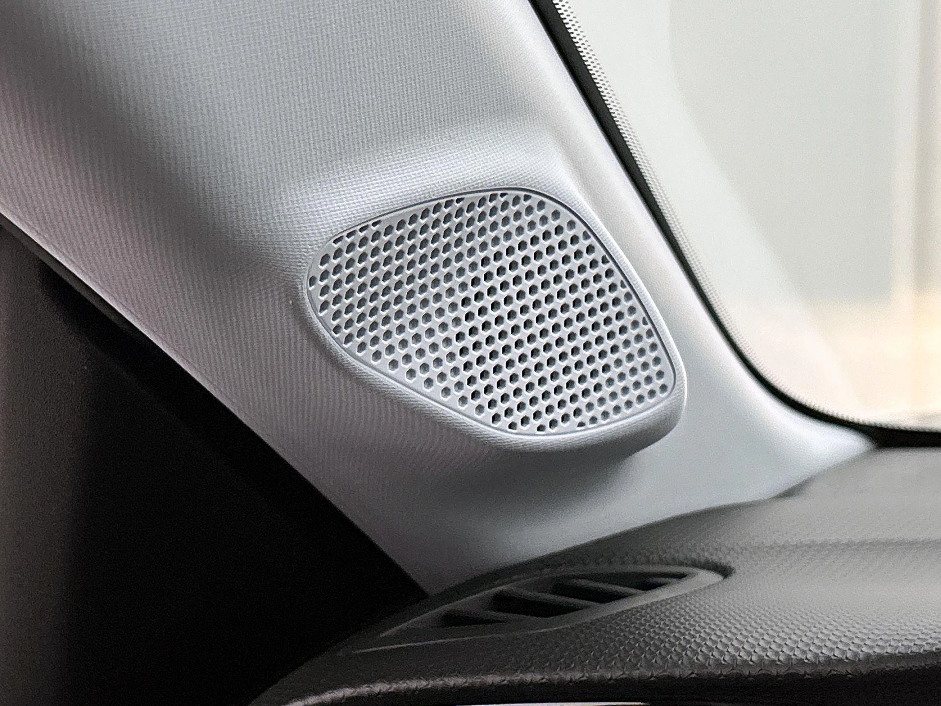Opel-Corsa-e-image-13