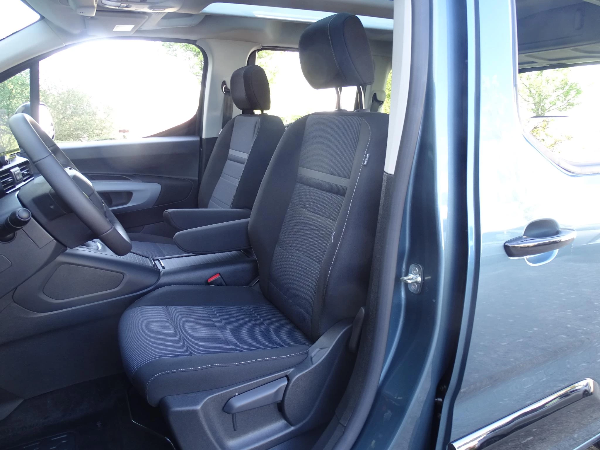 Fiat Qubo 1.2T +gps+camera+park pilot +magic top