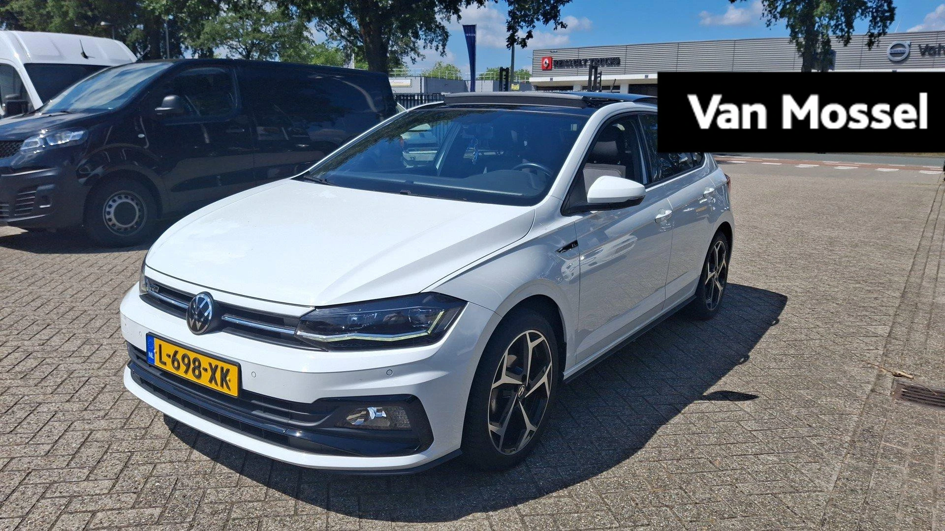 Volkswagen-Polo-image-0