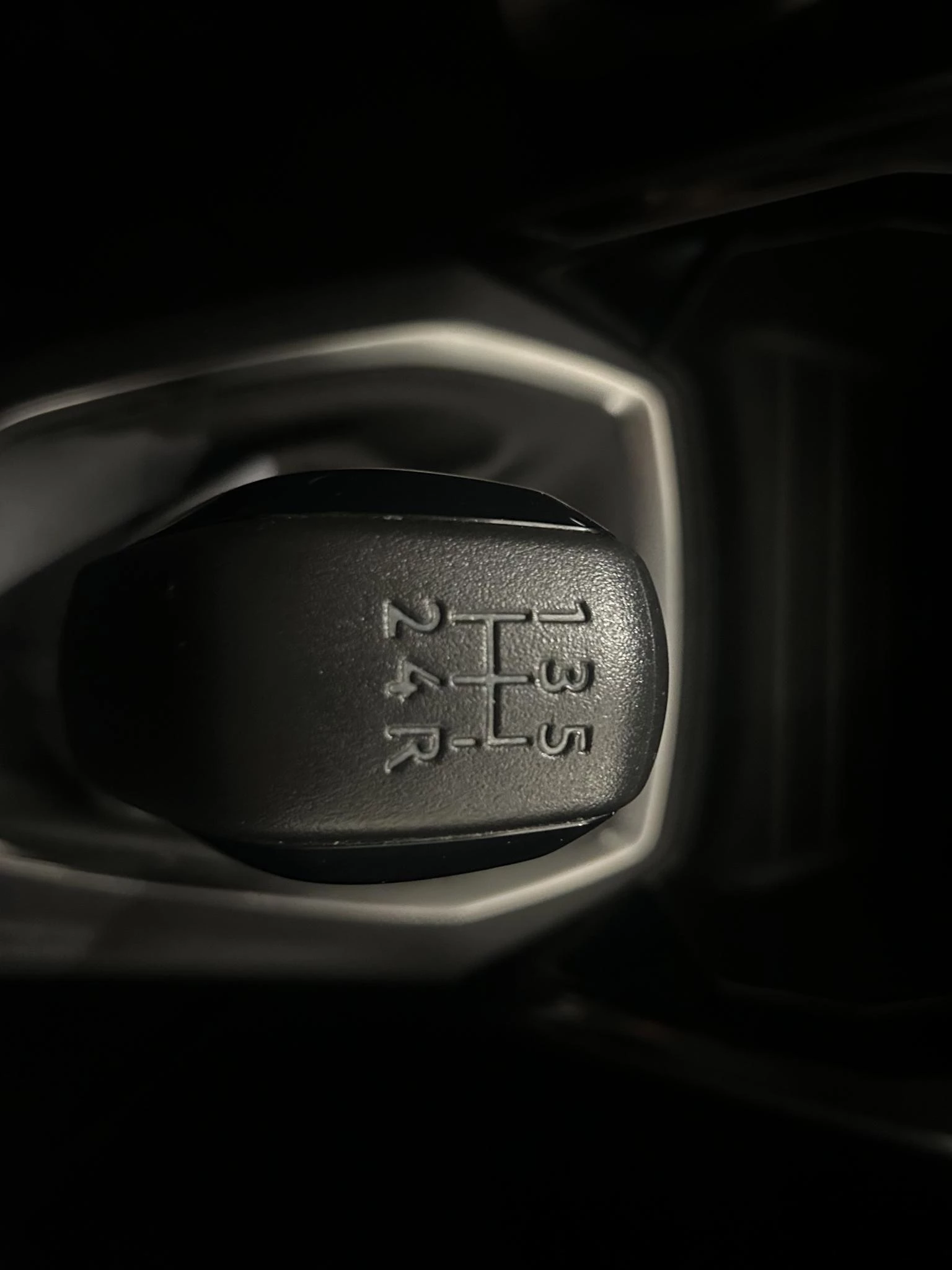 Peugeot-208-image-13