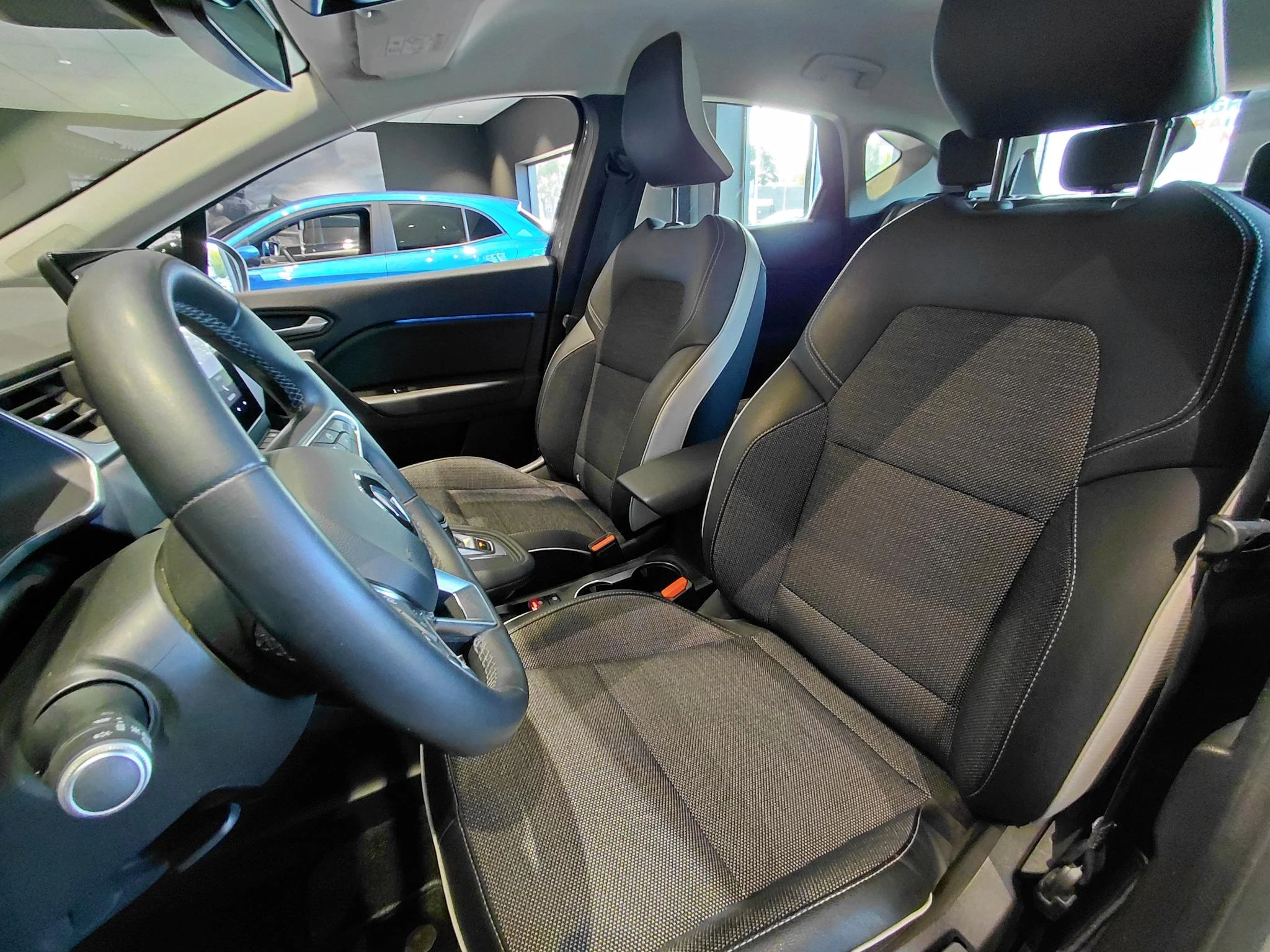 Renault-Captur-image-11