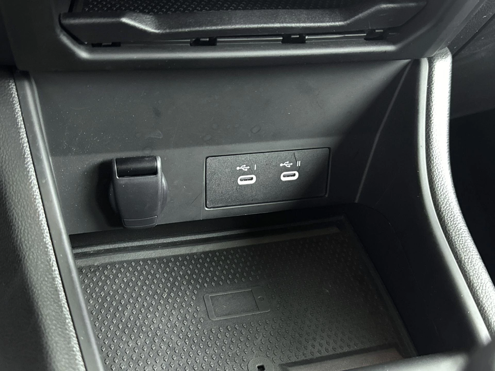 Renault-Captur-image-12