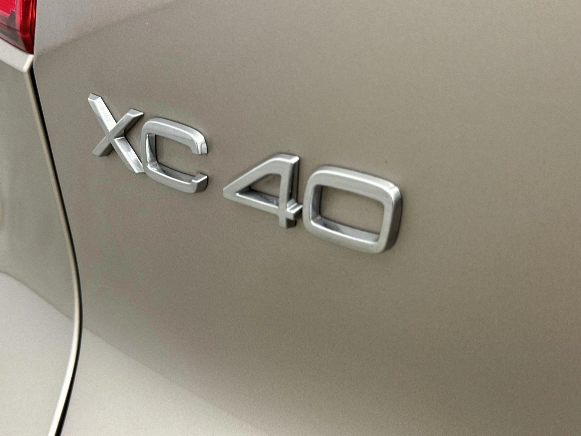 Volvo XC40 T4 Recharge Plus Dark