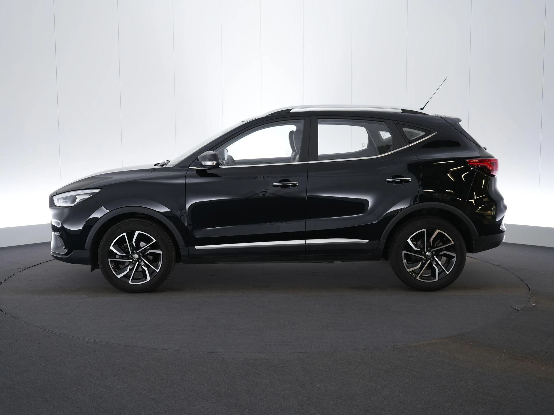 MG-ZS-image-3